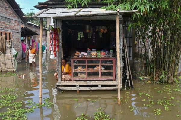 <br />
						19 человек погибли, тысячи ищут убежище во время муссонных наводнений в Южной Азии